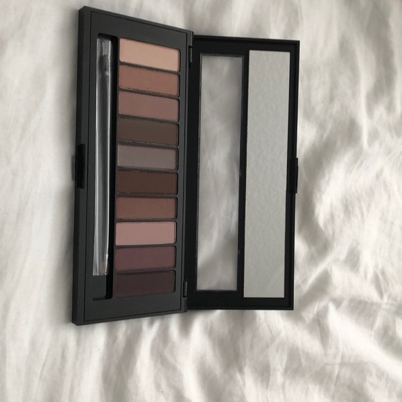 L’Oreal La Palette Nude Intense - Picture 2 of 4